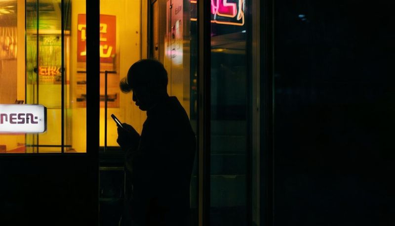 凌晨两点的k豆钱包系统维护，和一个等钱交租的男人